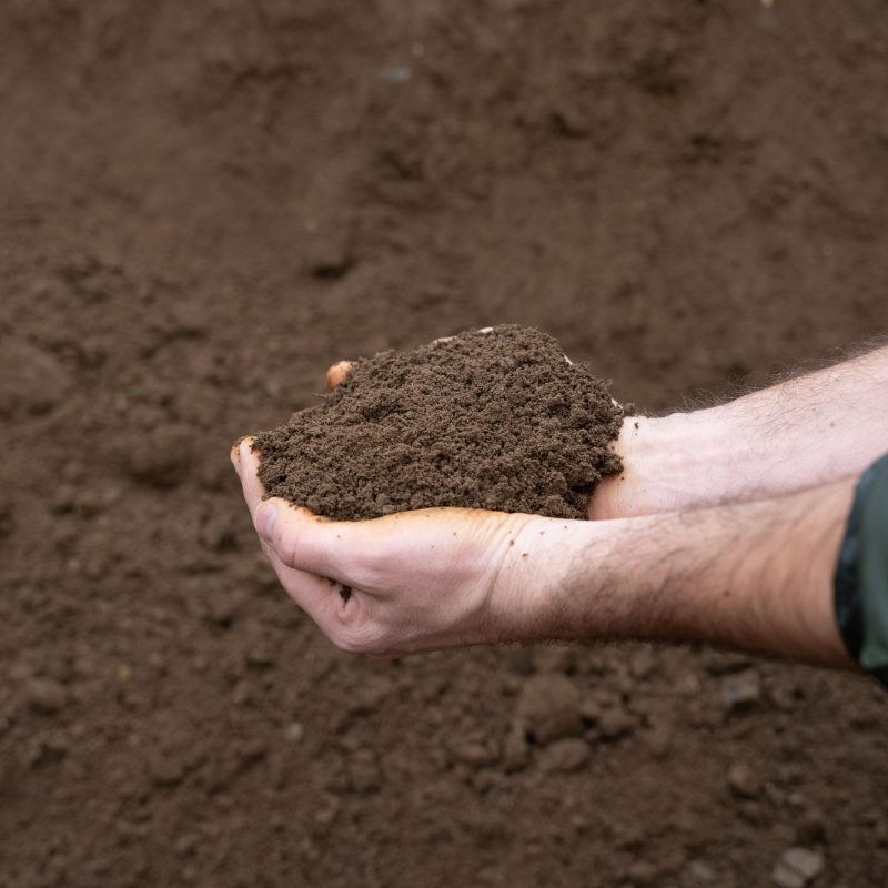 Topsoil guide